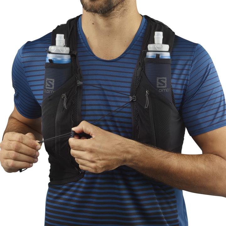 T8841039 Salomon fekete uniszex futómellény lombikkal együtt adv skin 12
